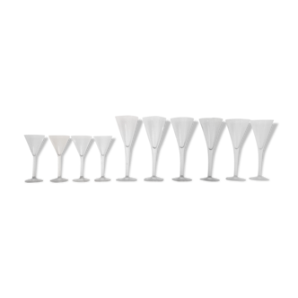 Ensemble de 6 flutes hautes et 4 flûtes basses en verre fin