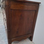 Louis XV style commode in solid walnut, 19th century rustic.