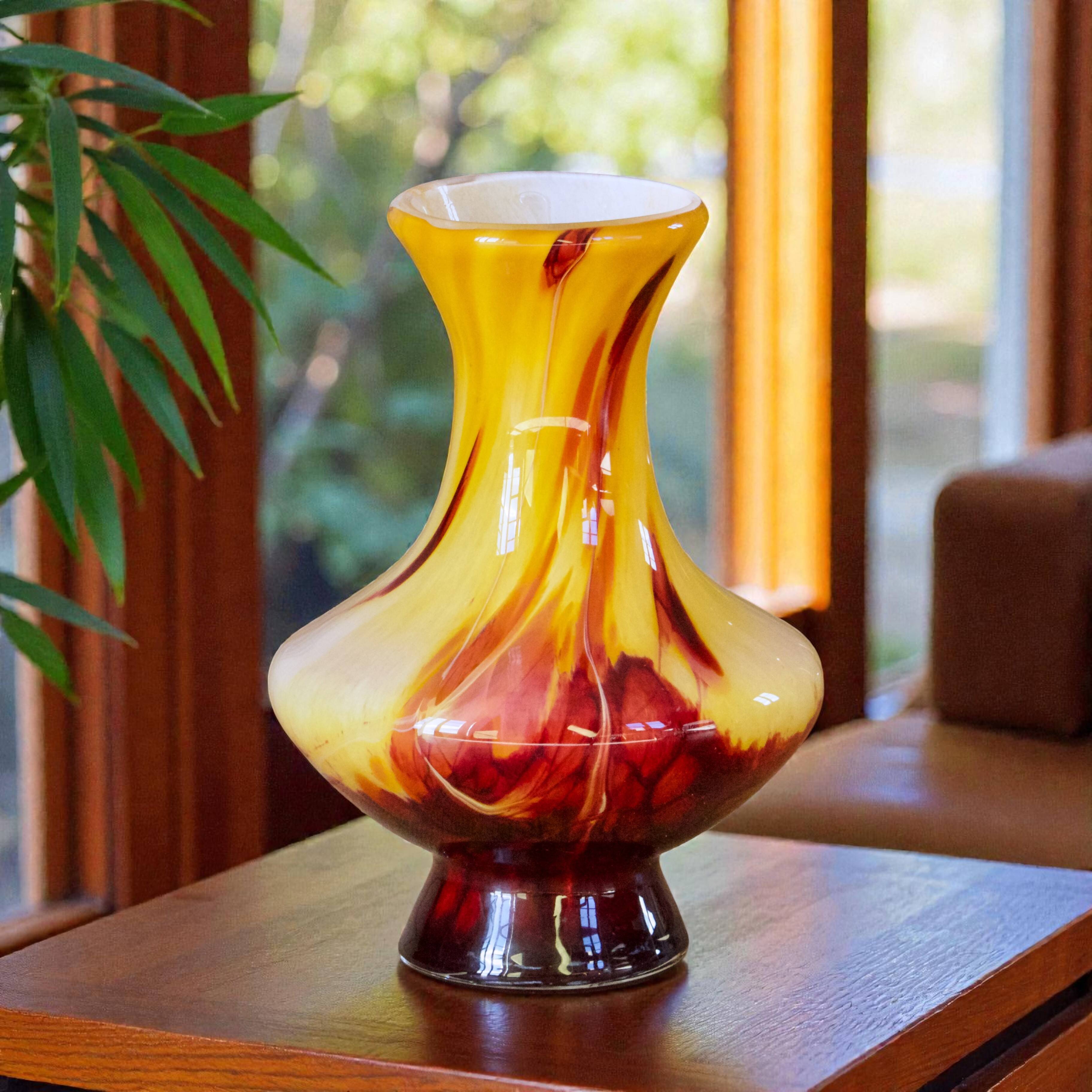 Murano vase in blown opaline glass circa 1960