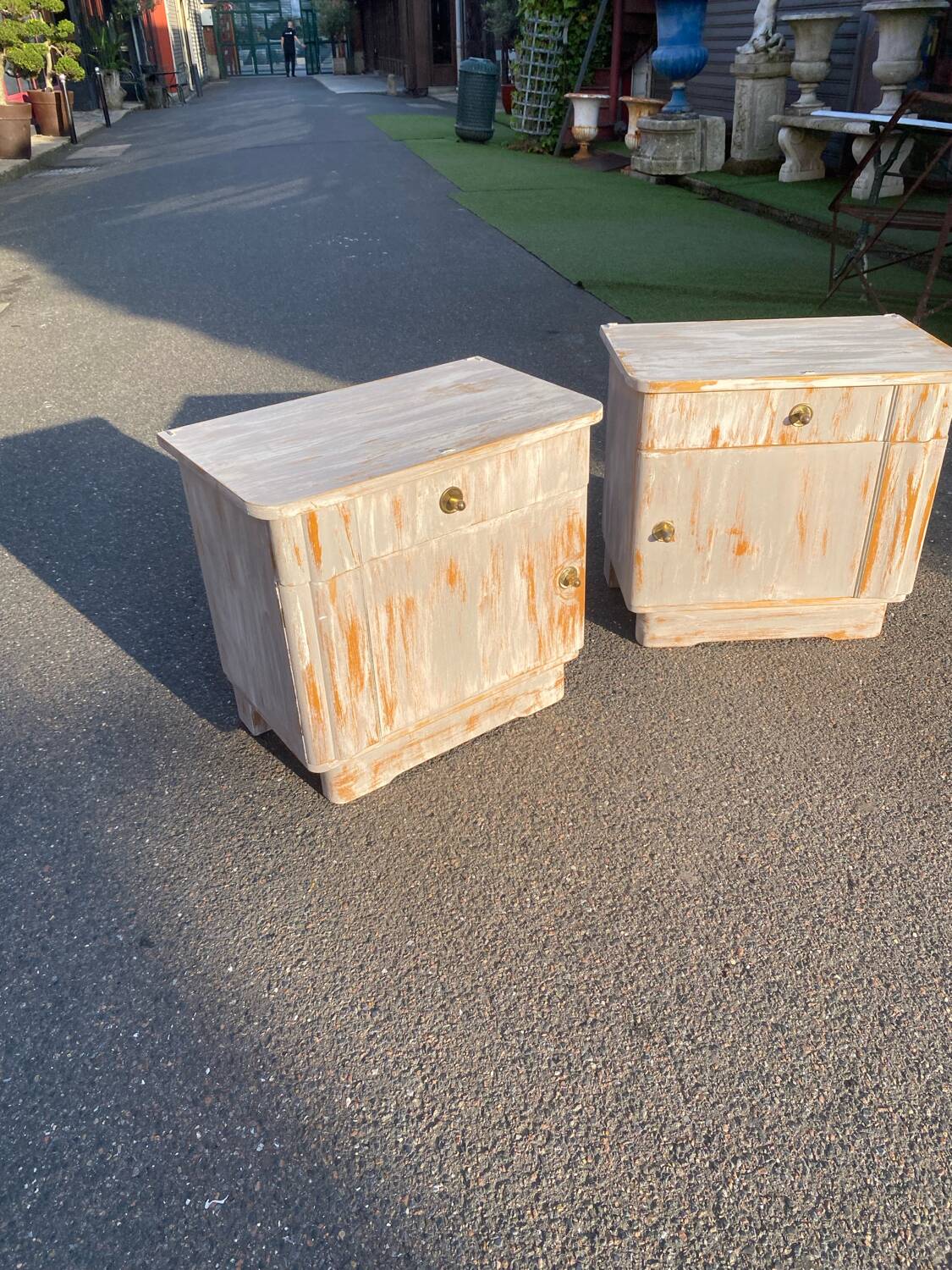2 German bedside tables