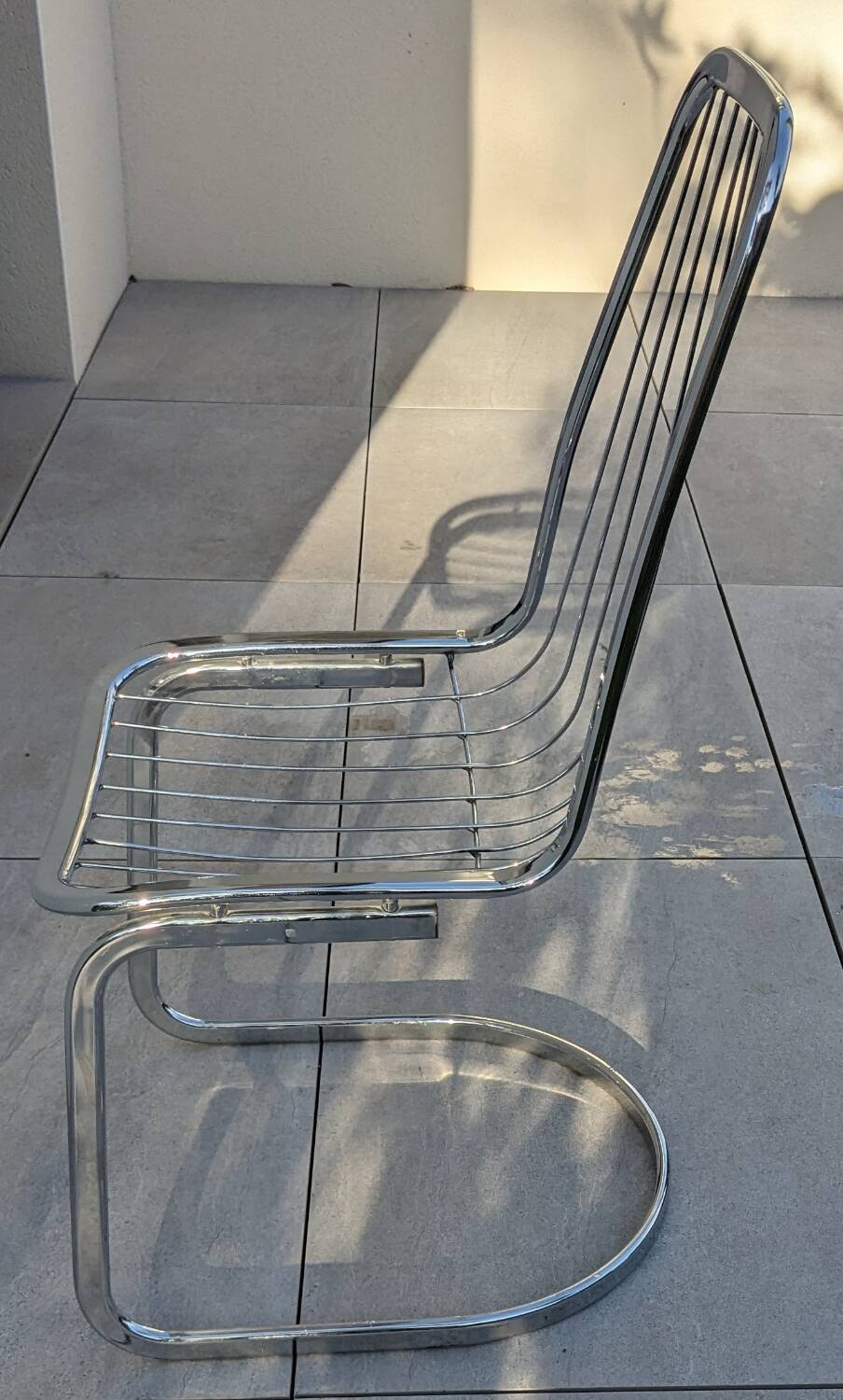 Set of 2 chrome metal chairs, Italian style from the 70s