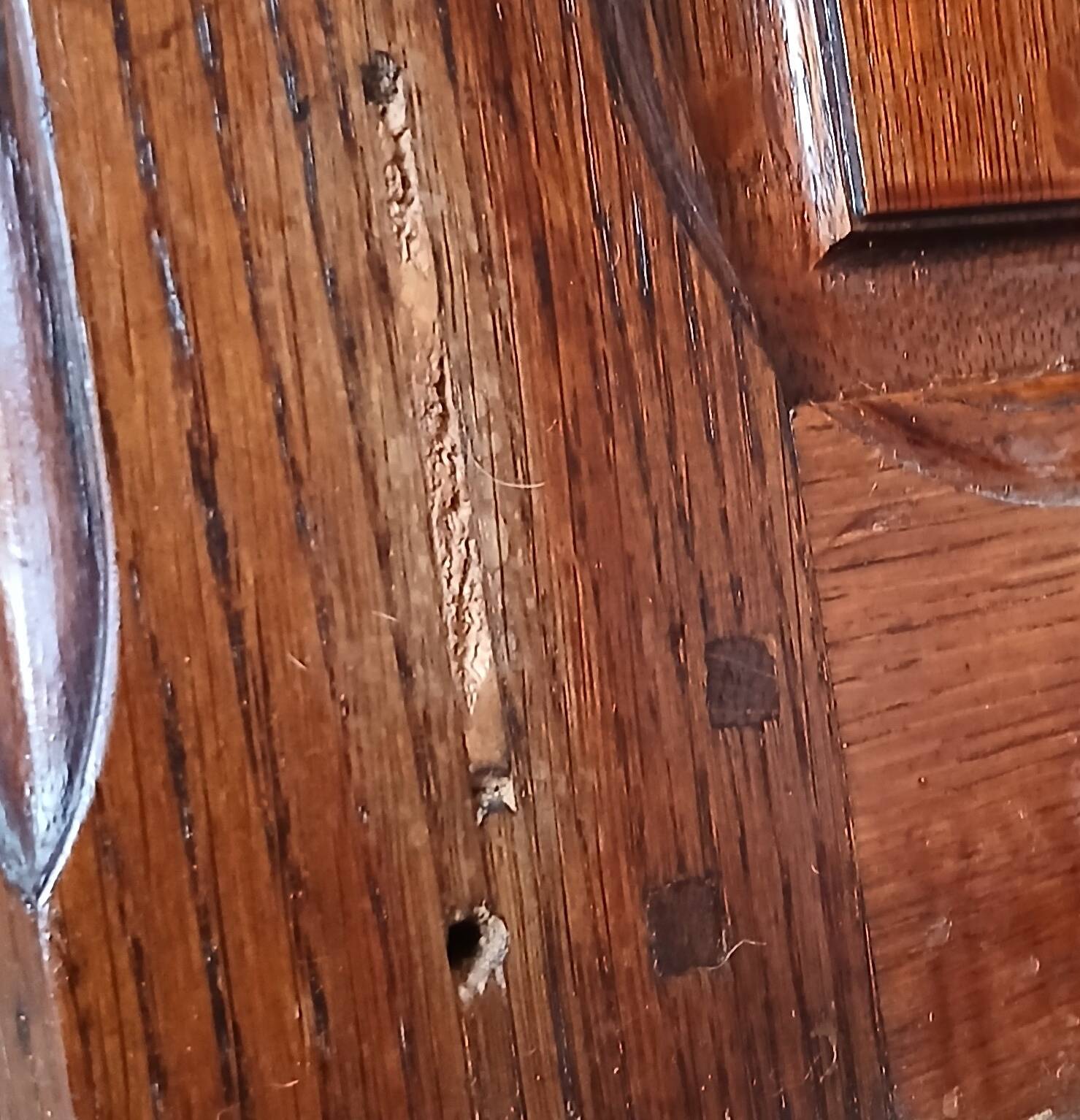 Entrance hall wardrobe in solid oak, pegged, circa 1940.
