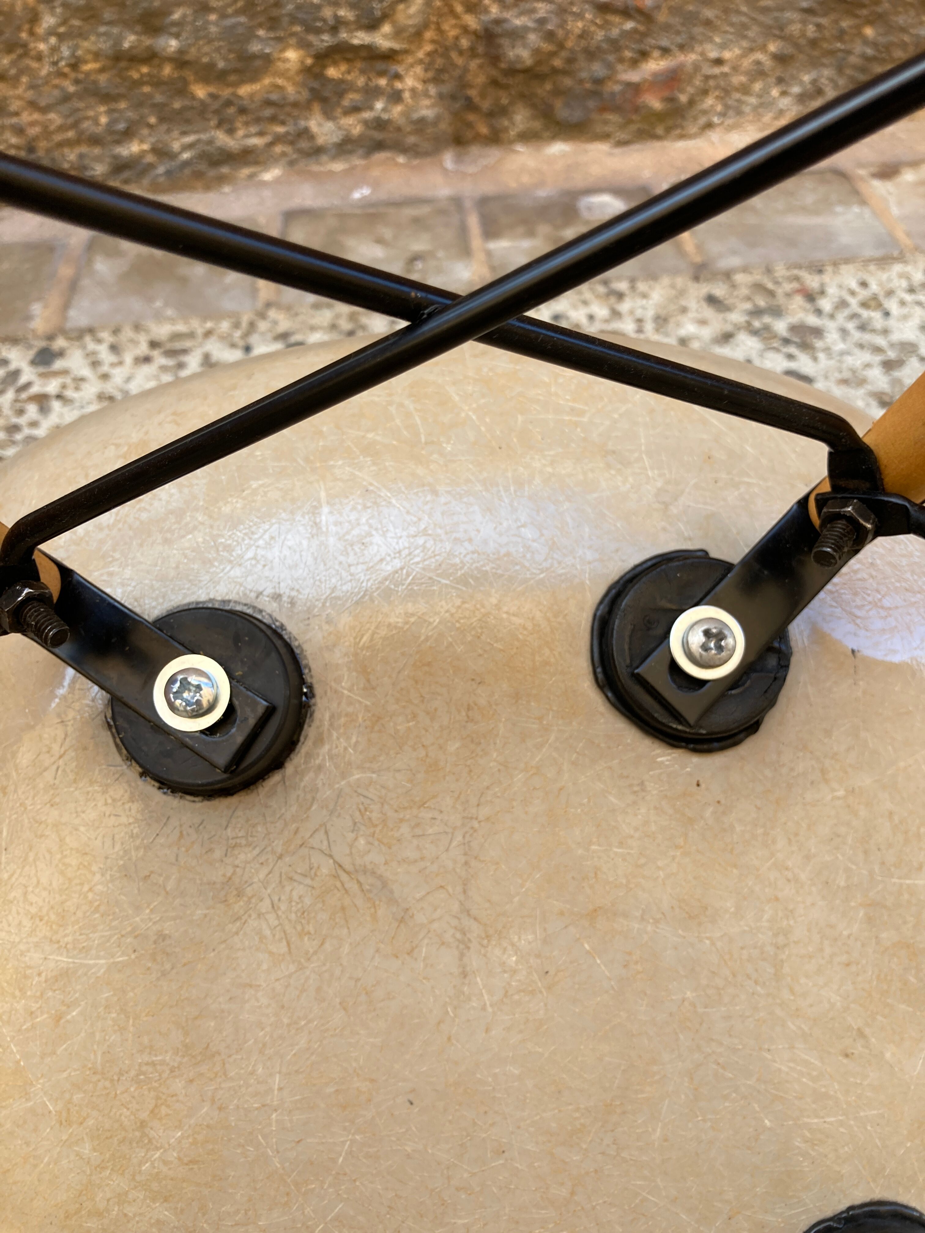 Beige chair DSW Eames