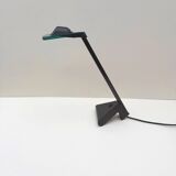 Lampe de bureau de arteluce en métal et plastique, italie 1980