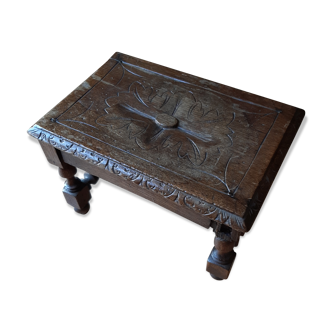Rests oak feet rest