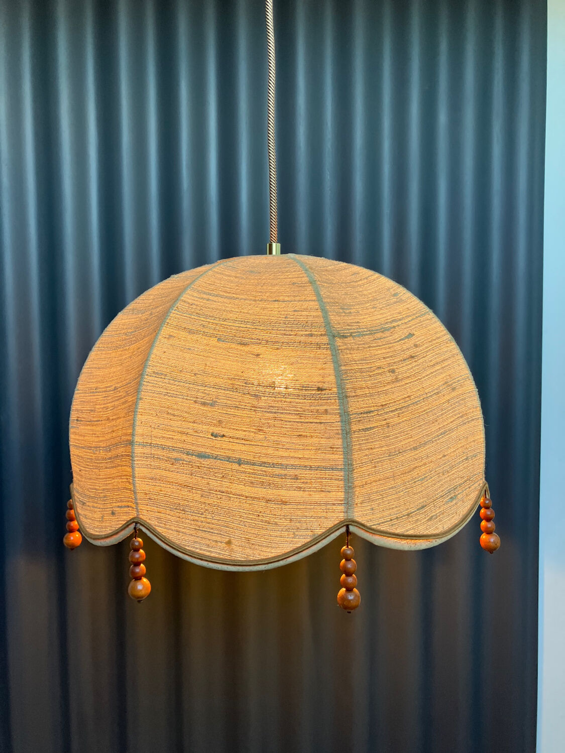 Vintage flower pendant light