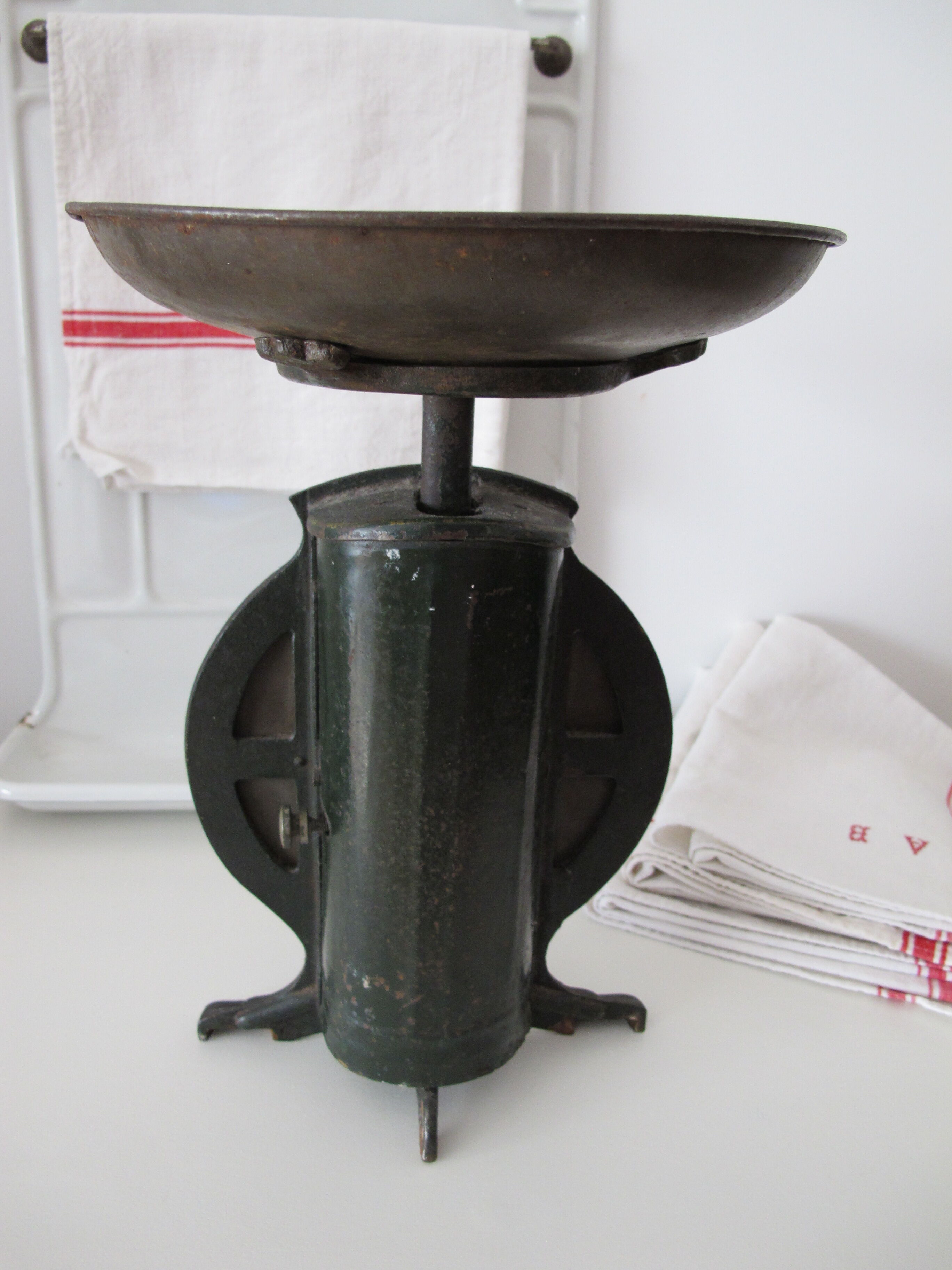 Ancient libra in english iron 1920s