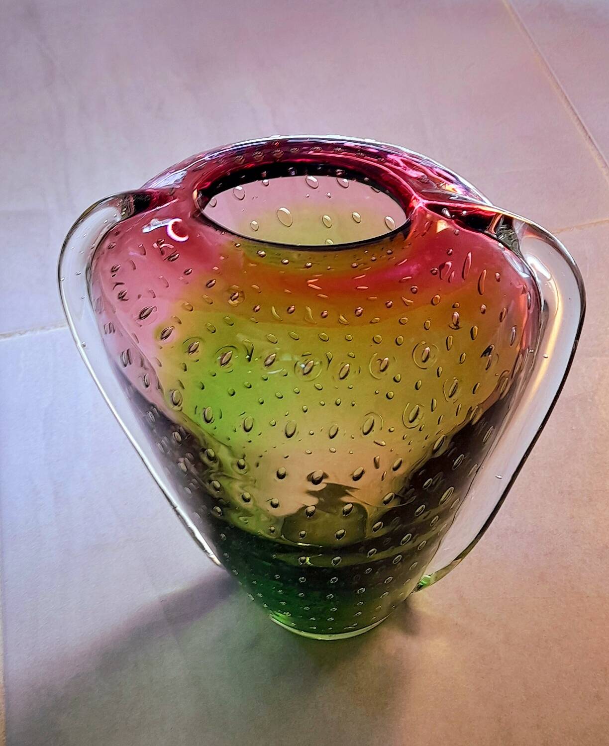 Bubble glass strawberry vase from Murano, 1960