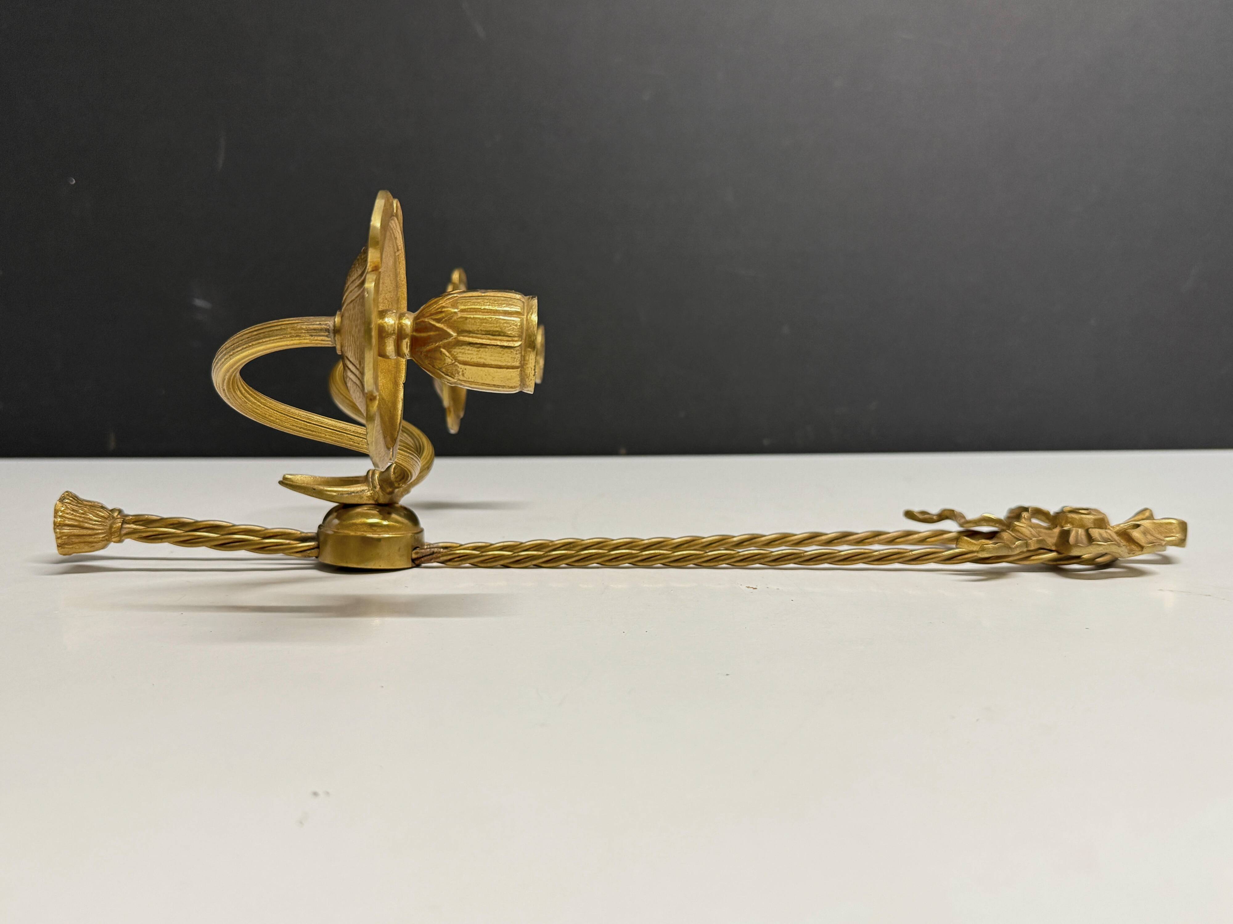 Antique Pair of 2-Light Wall Lights - Gilt Bronze - Louis XVI Style Knot