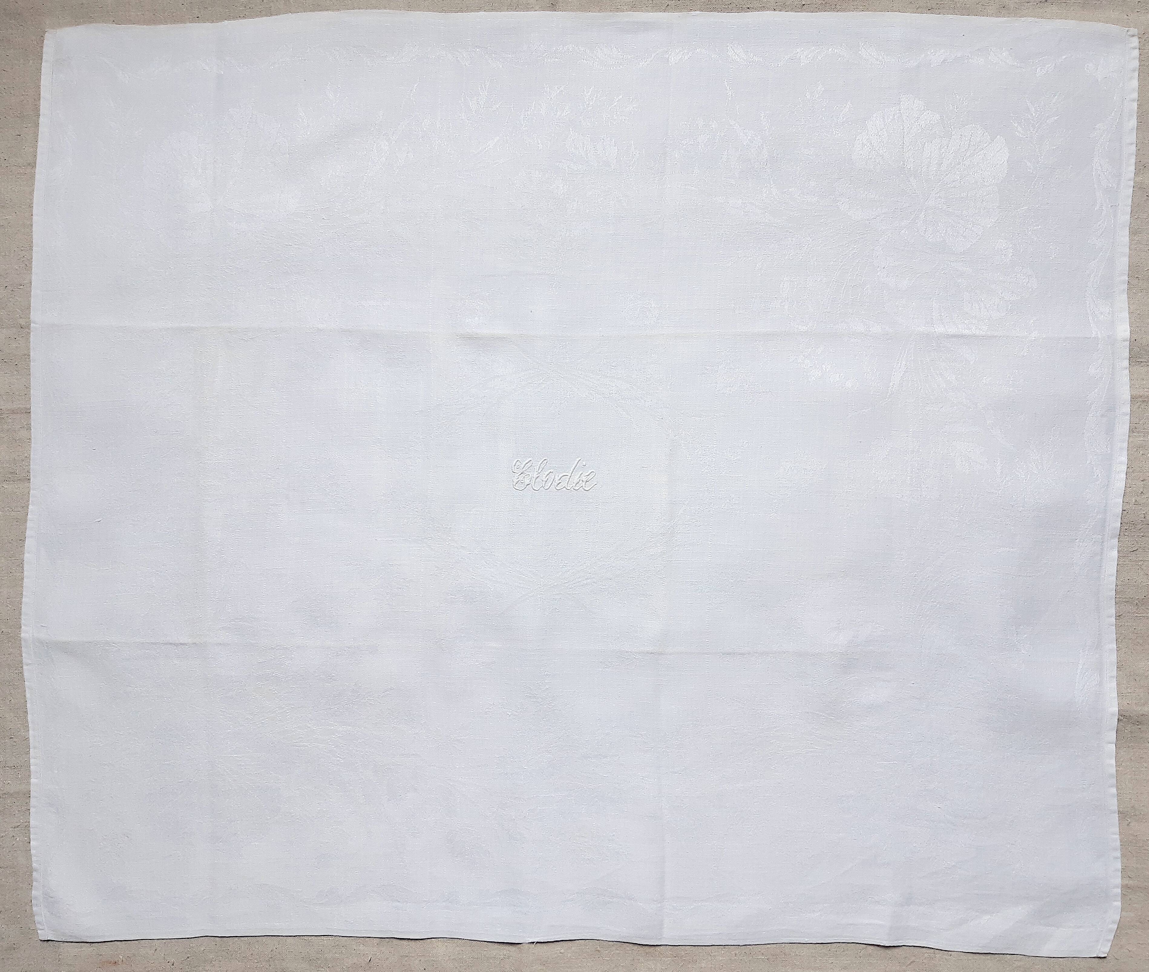 Four table serviettres XIXth embroidered "Elodie"