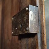 Two-body buffet from the Louis XV period in solid walnut, 18th century.