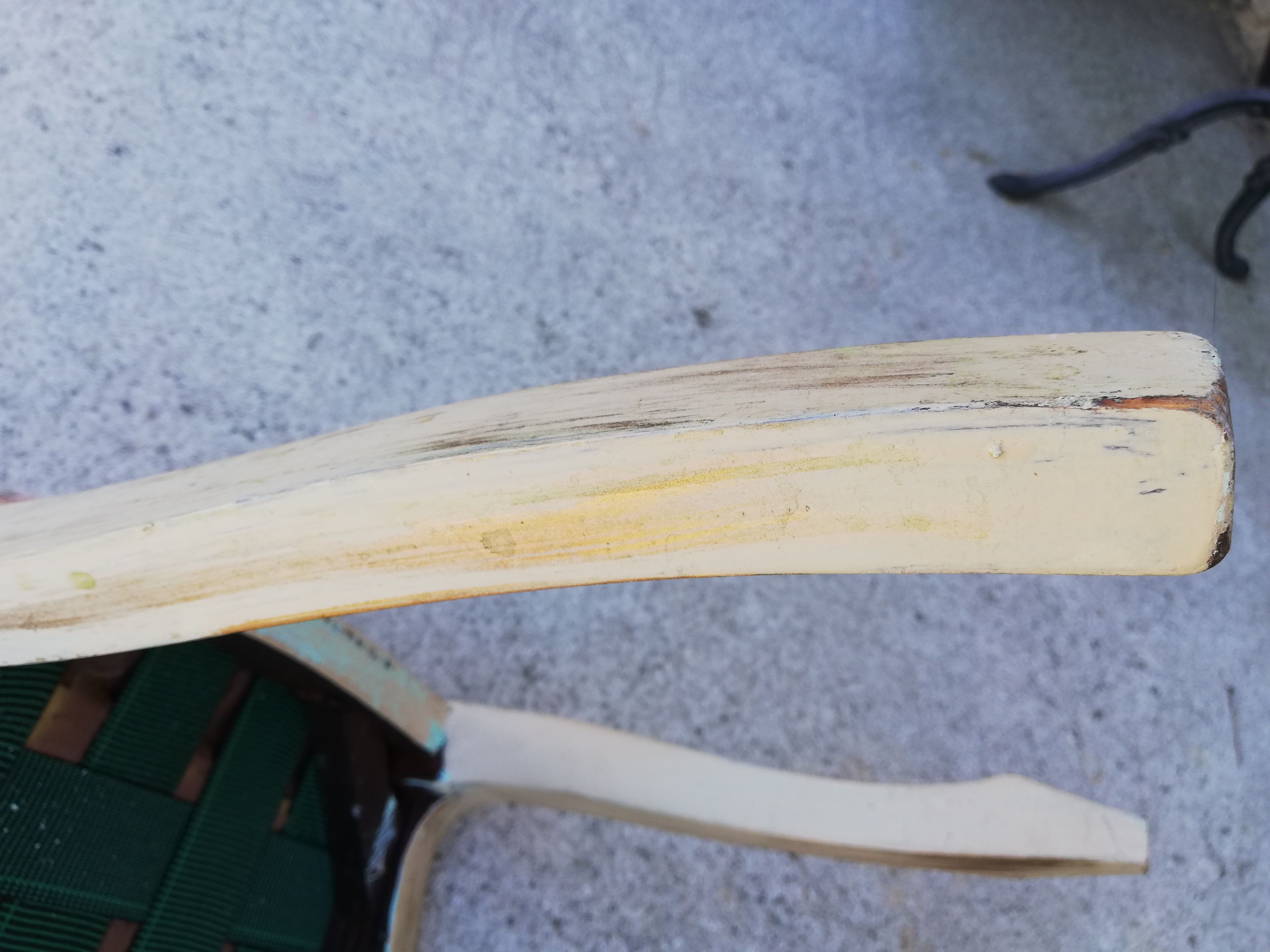 Duo of chairs medallions