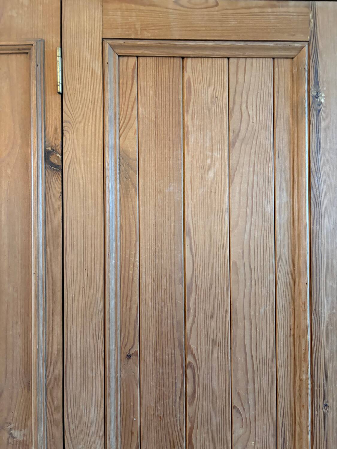 Armoire anglaise en pin