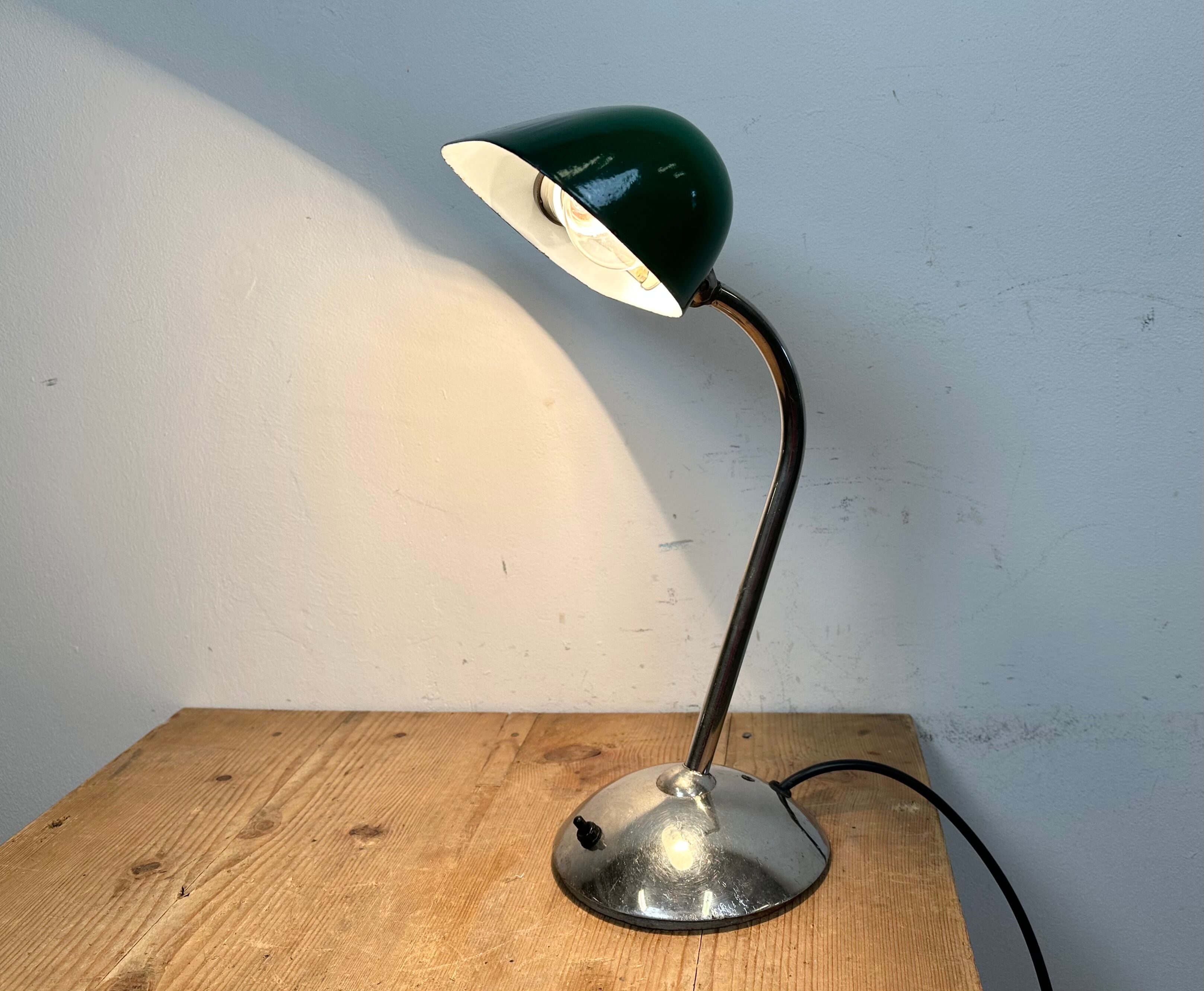 Vintage Green Enamel Bank Lamp, 1950s