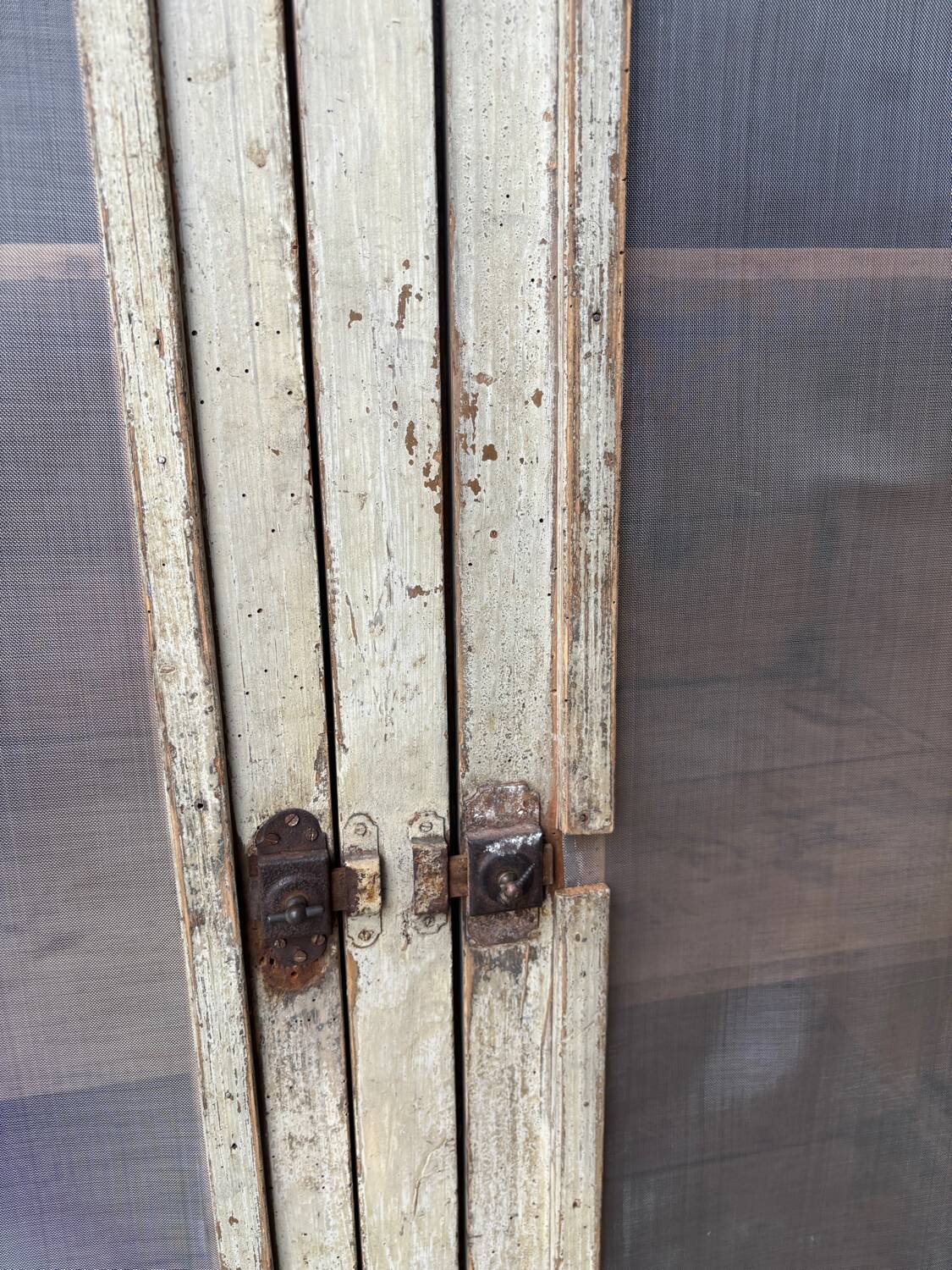 Garde manger, buffet en bois patiné