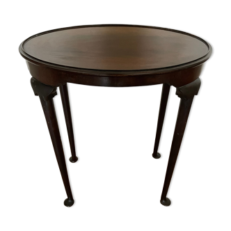 Four-foot pedestal table