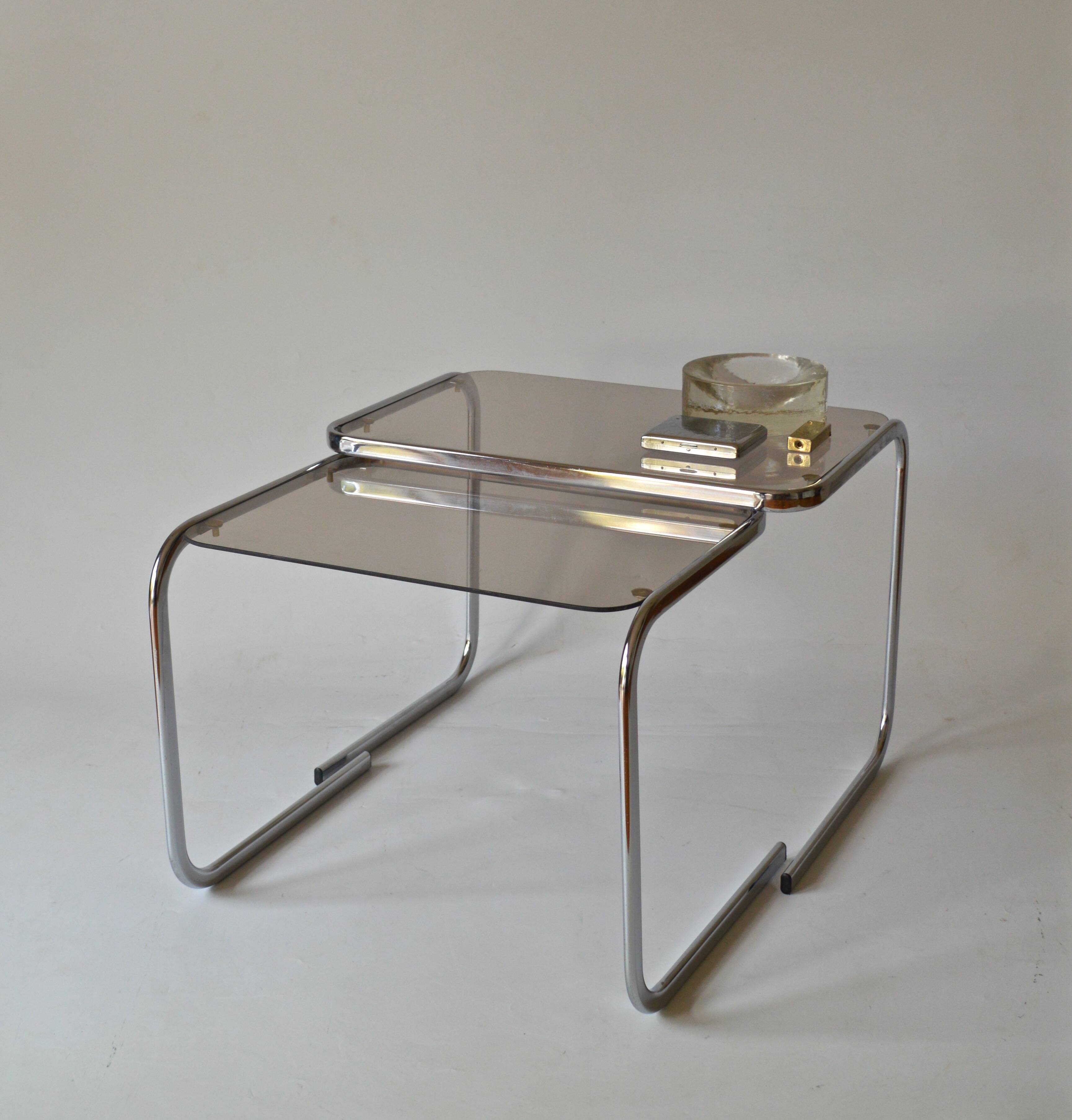 Duo of nesting tables