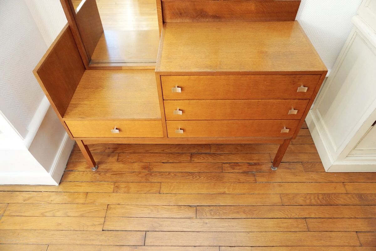 Furniture vanity dresser mirror triptych