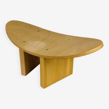 Tabouret de méditation en bois