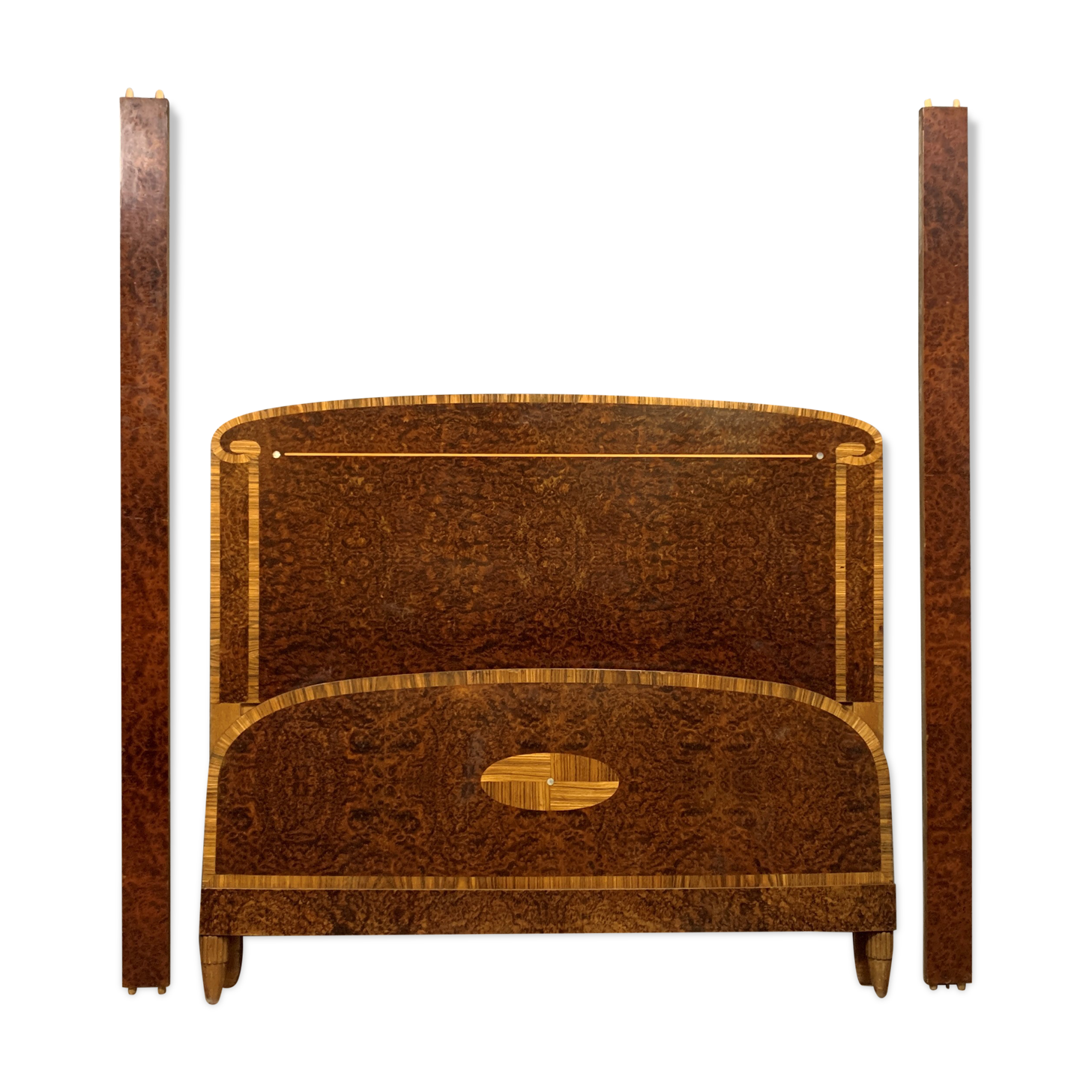 Art Deco period bed in marquetry of Loupe and Lemon tree around 1925