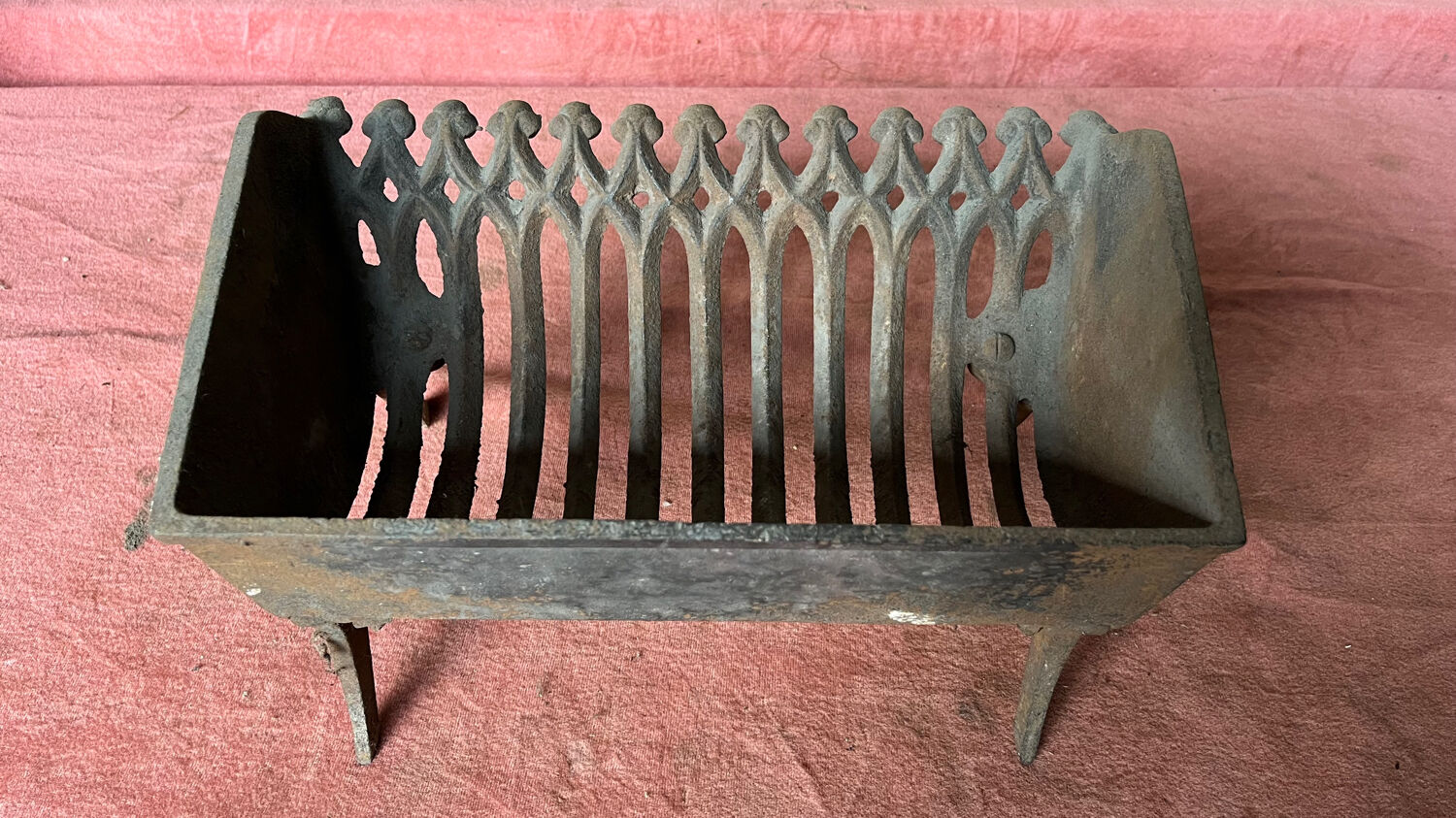 Cast iron chimney grille