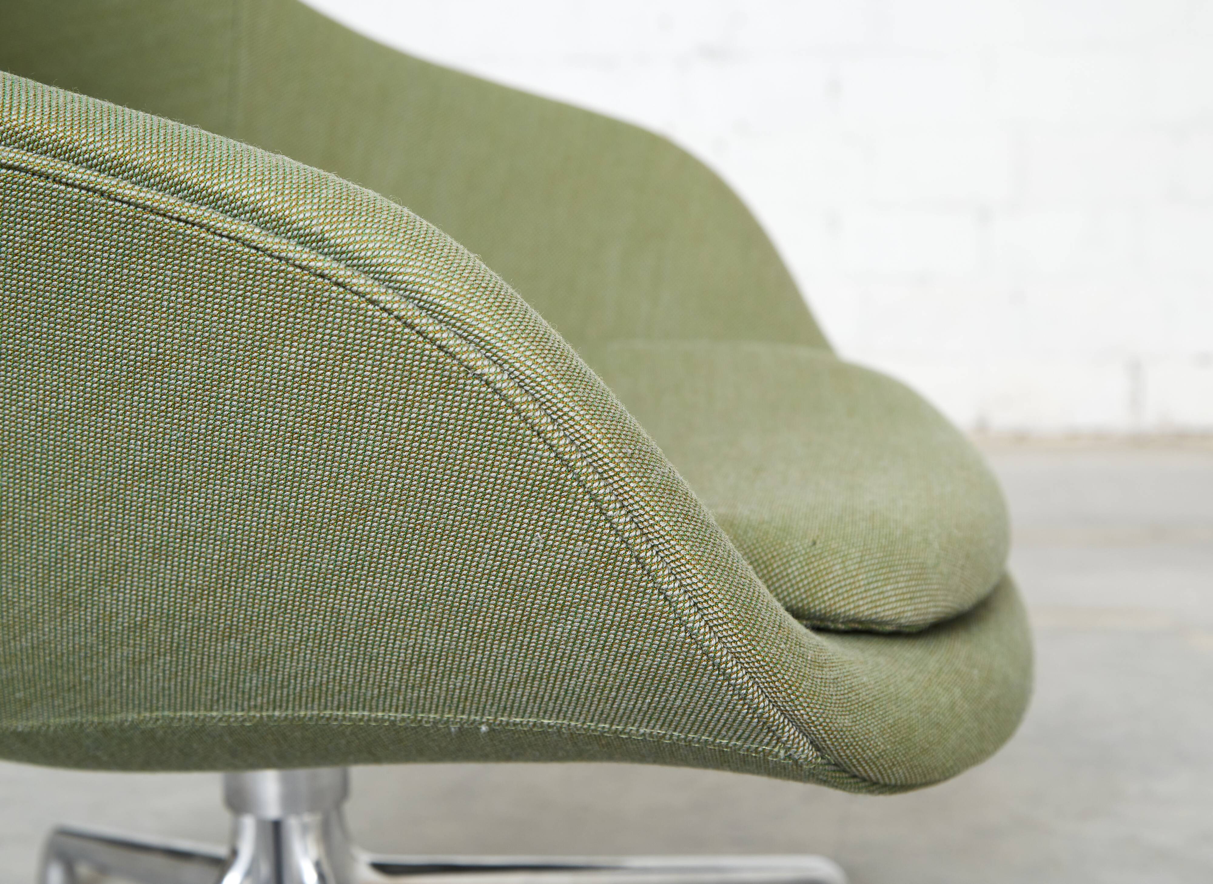 Pair About A Lounge Chair High AAL 91 Lounge Chair