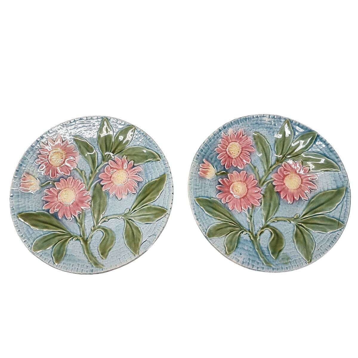 Antique Sarreguemines wall plates – Set of 2 with floral decor