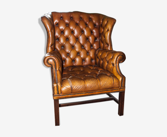 Fauteuil à oreilles en cuir Chesterfield