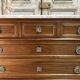 Commode de style Louis XVI en acajou