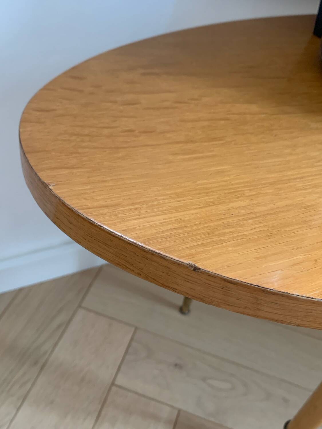 Coffee table with compass legs