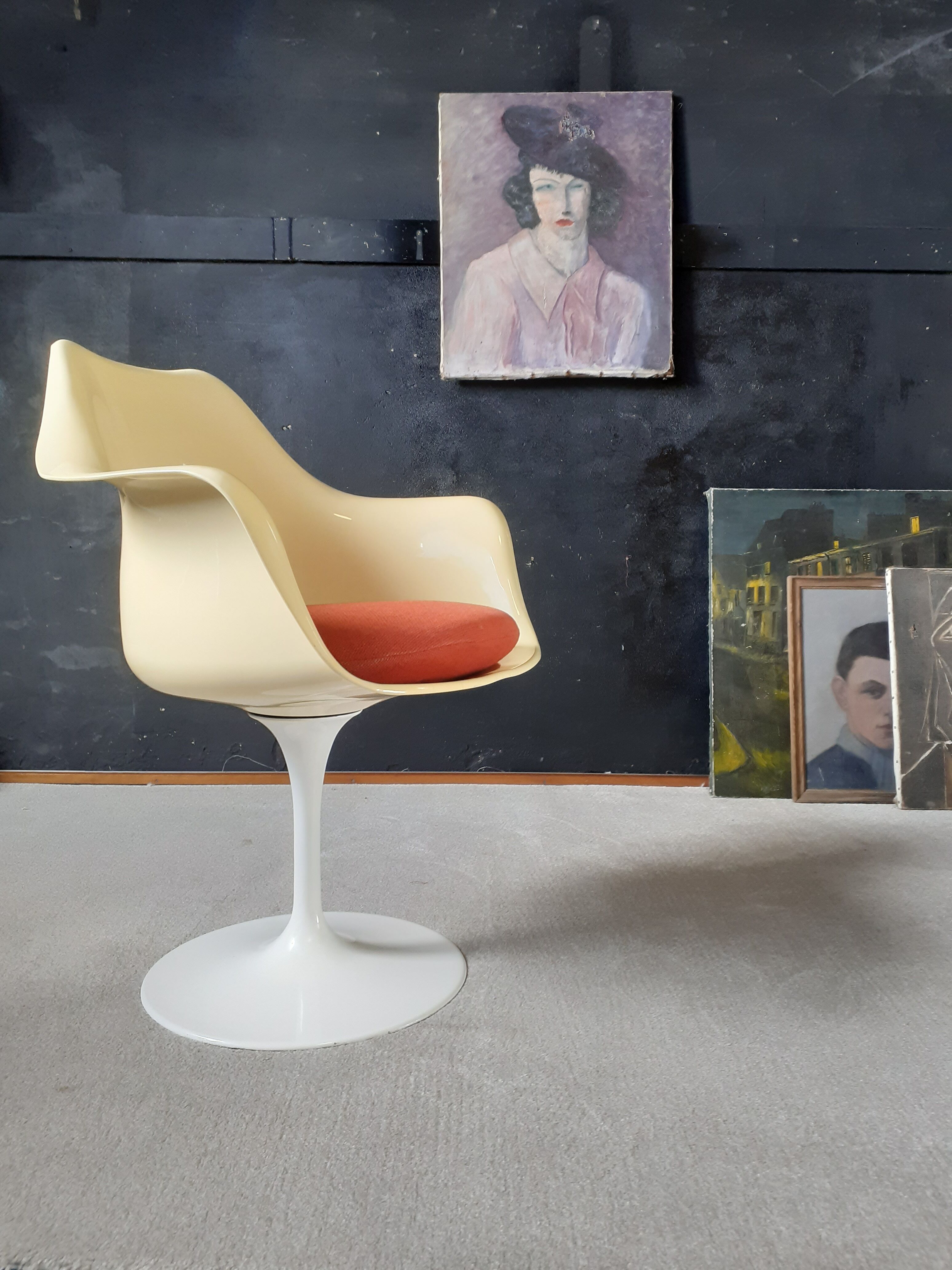 Italian swivel chair "tulip", design Rudi Bonzanini circa 1970