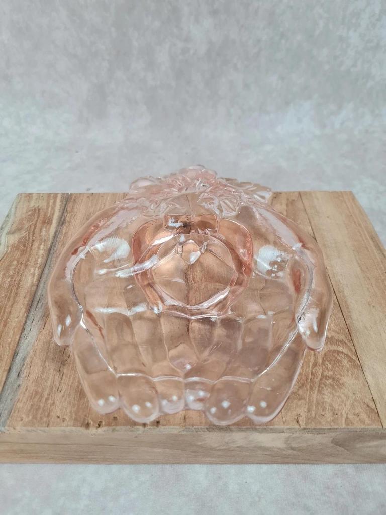 Vintage pink glass catchall / ashtray, hands joined.
