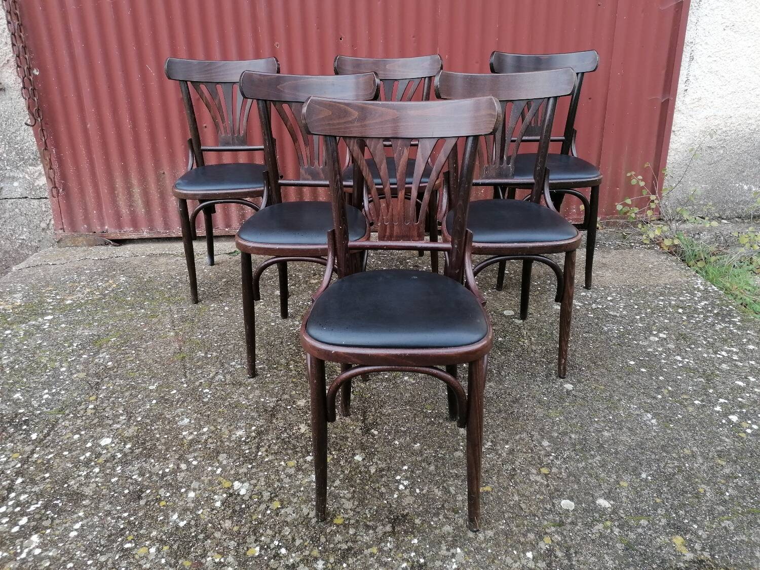 Lot de 6 chaises bistrot skaï noir vintage