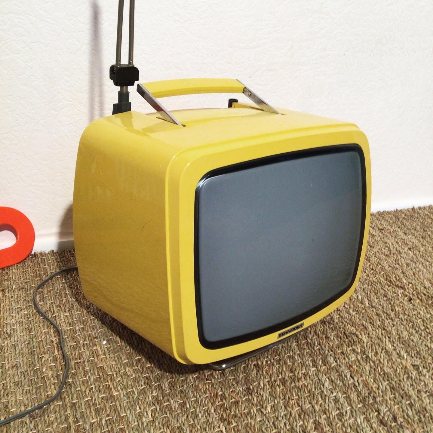Schneider Popsy TV