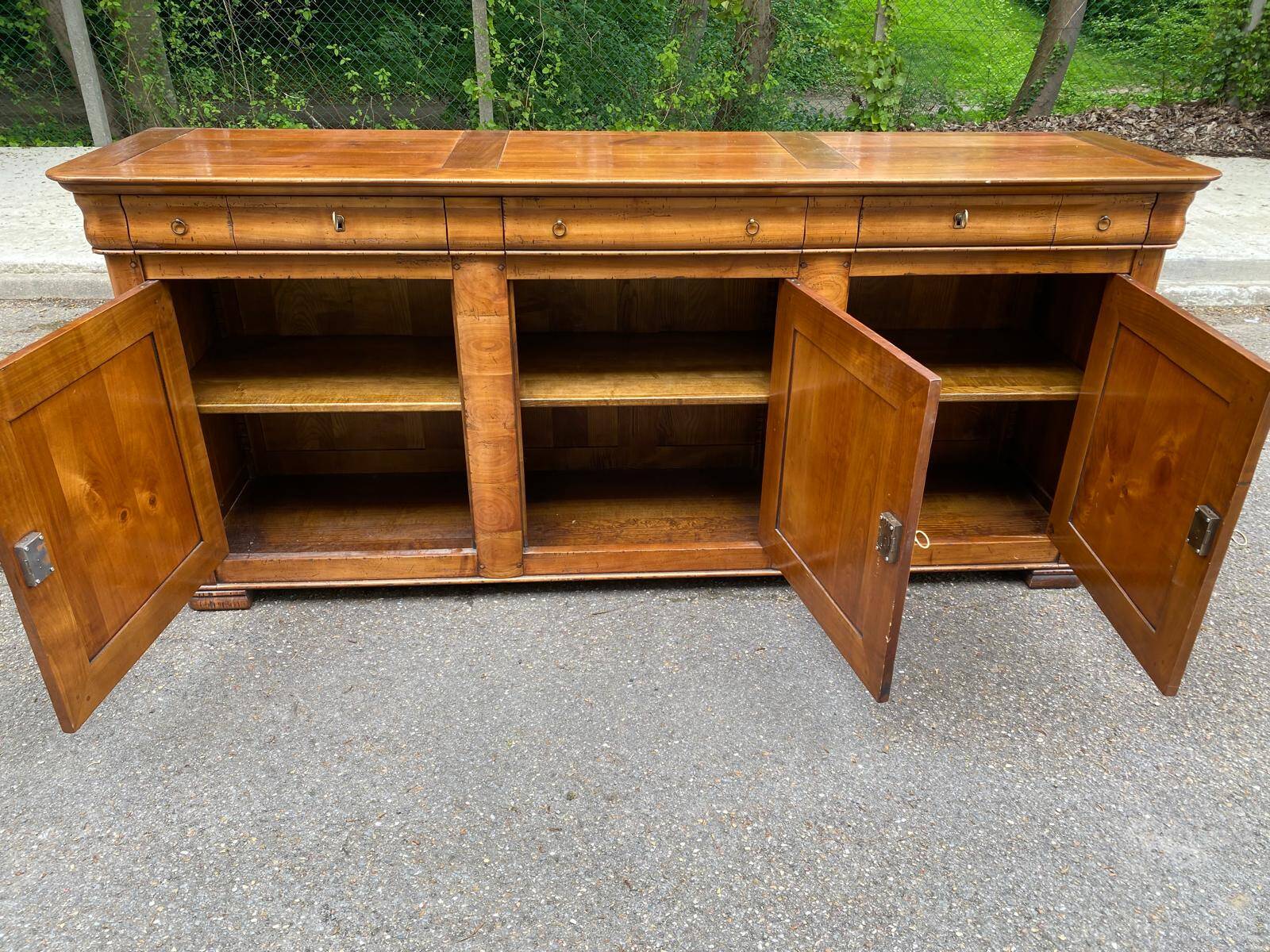Louis Philippe solid oak sideboard with 3 drawers and 3 doors