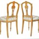 Paire de chaises de style Louis XVI