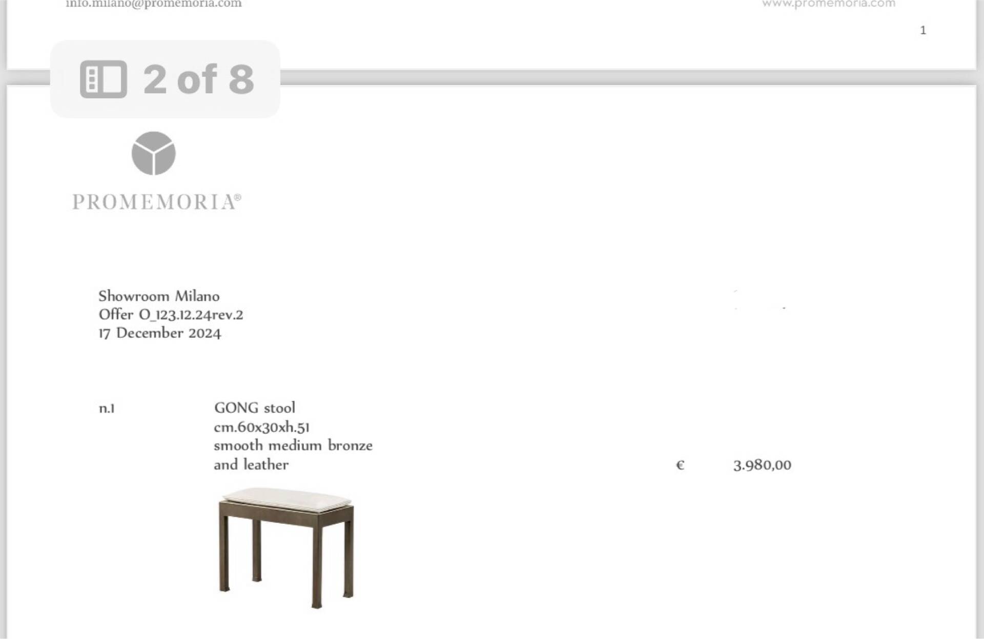 Gong est un tabouret avec des finitions soignées, qui provient du traitement de