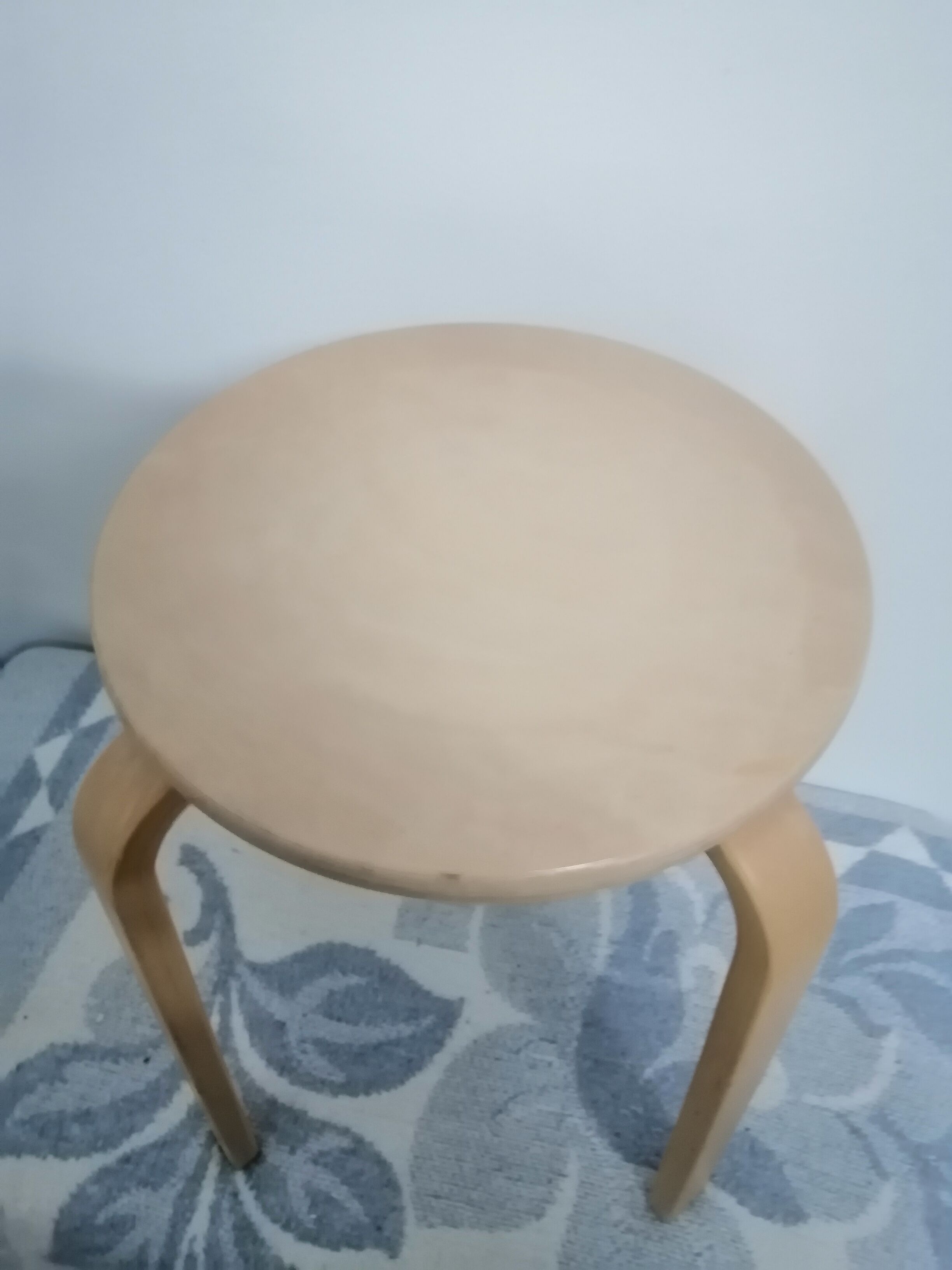 Tabouret en bois