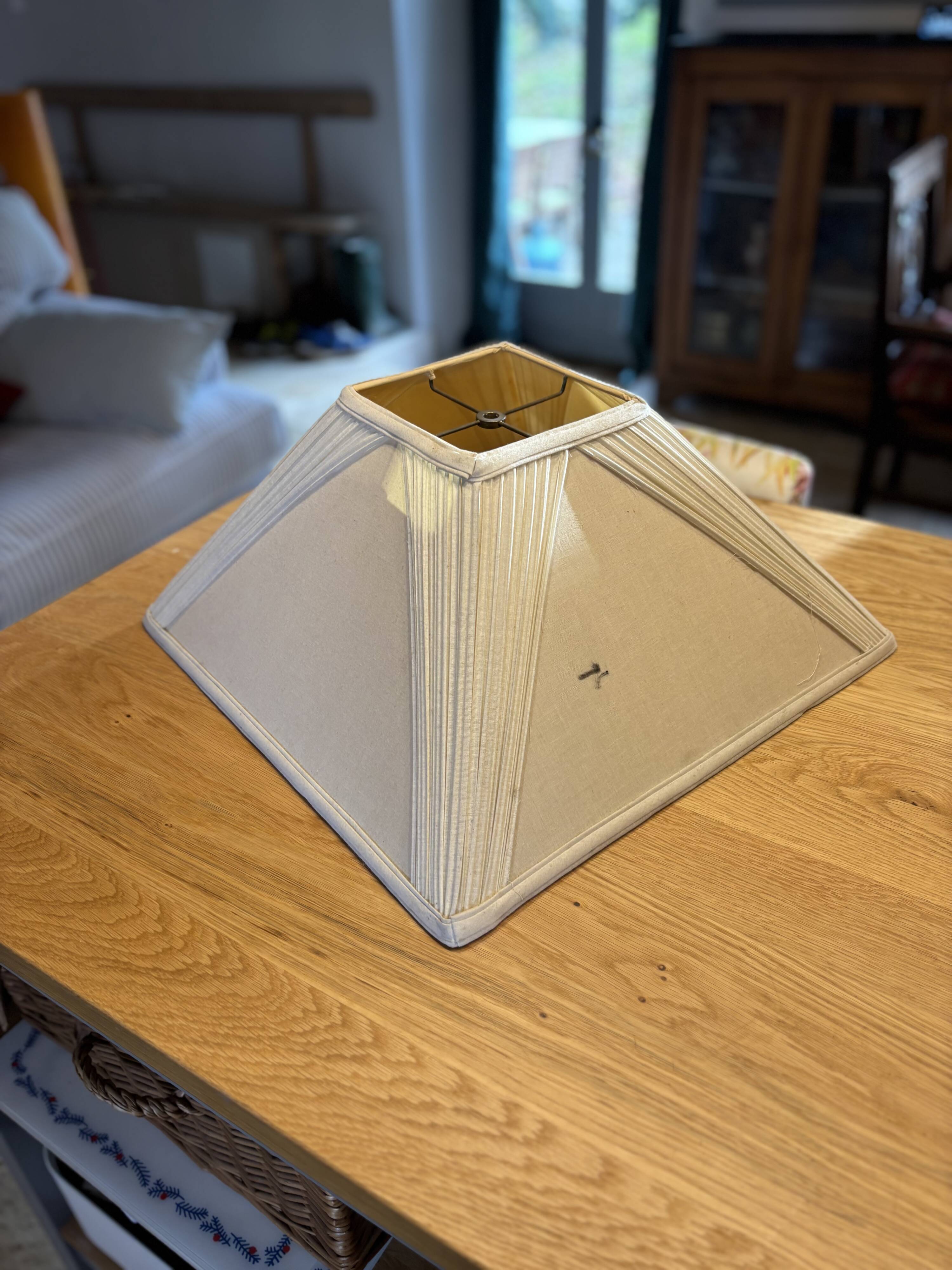 Lampe de table vintage avec base en buste sculpté