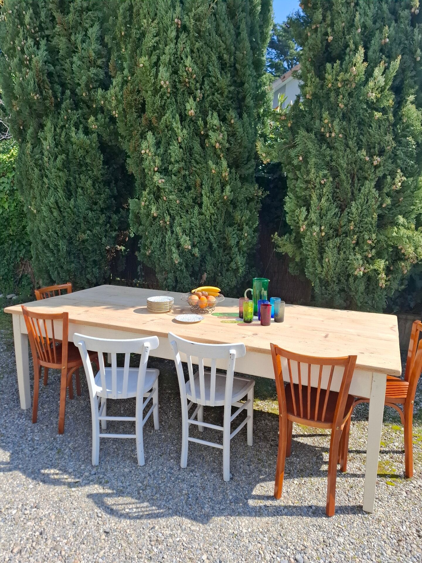 Farm table