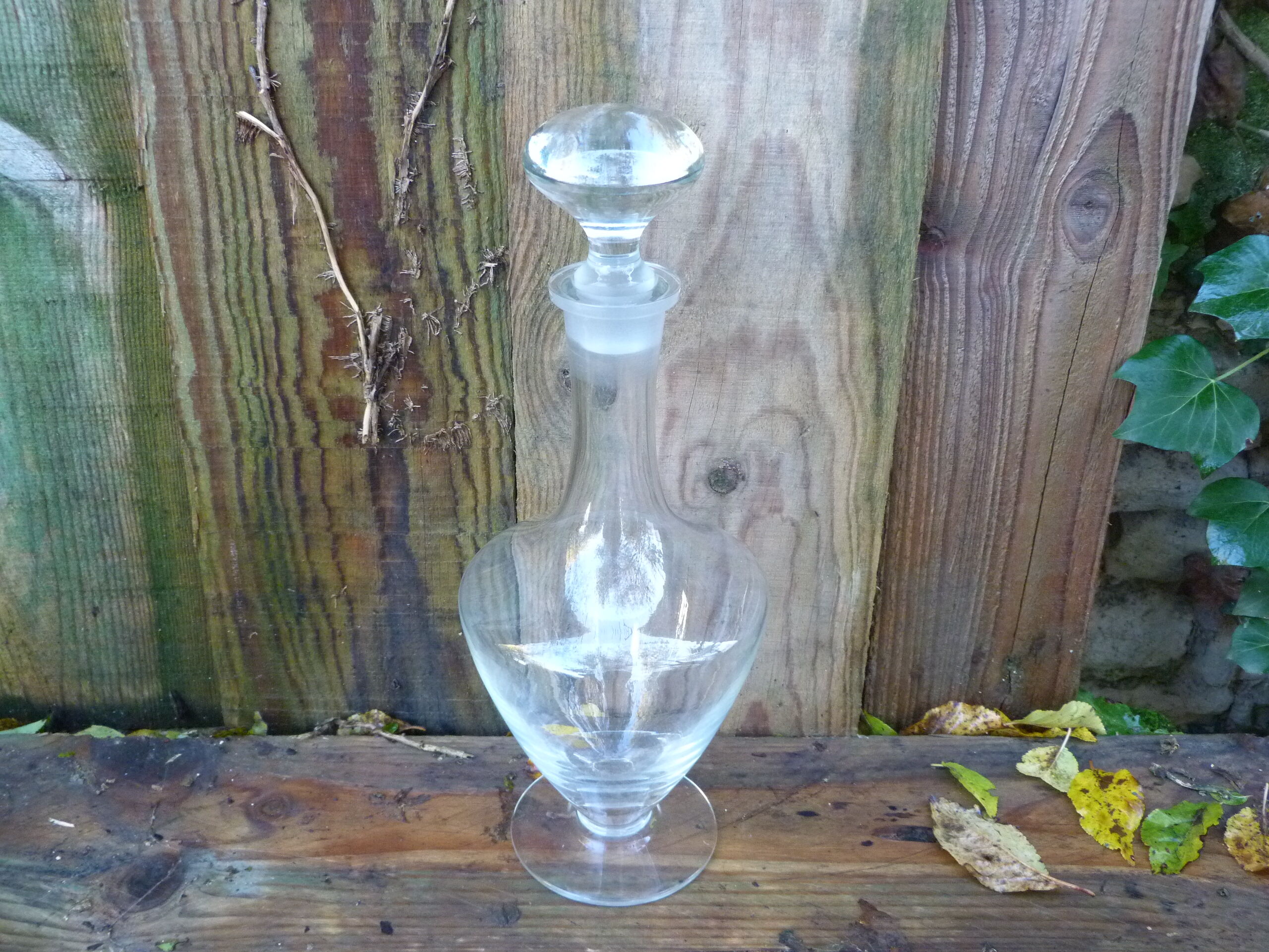 Crystal wine decanter