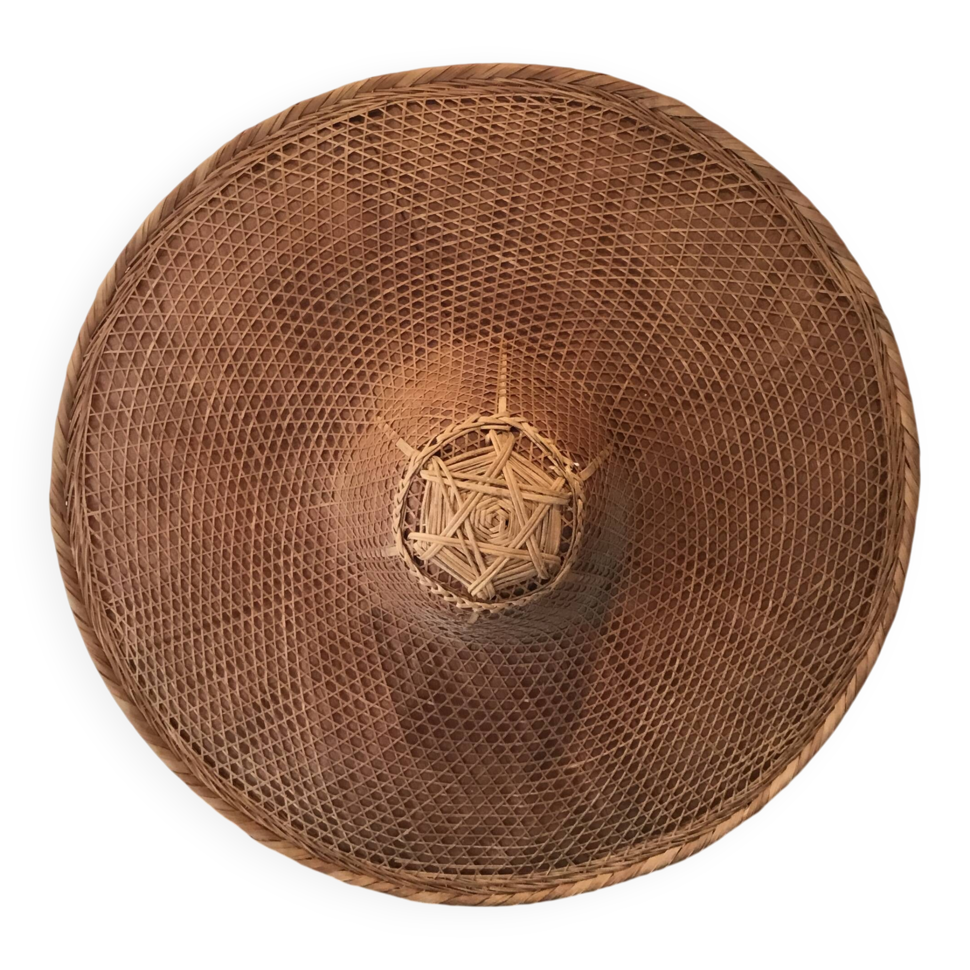 Chapeau asiatique rotin