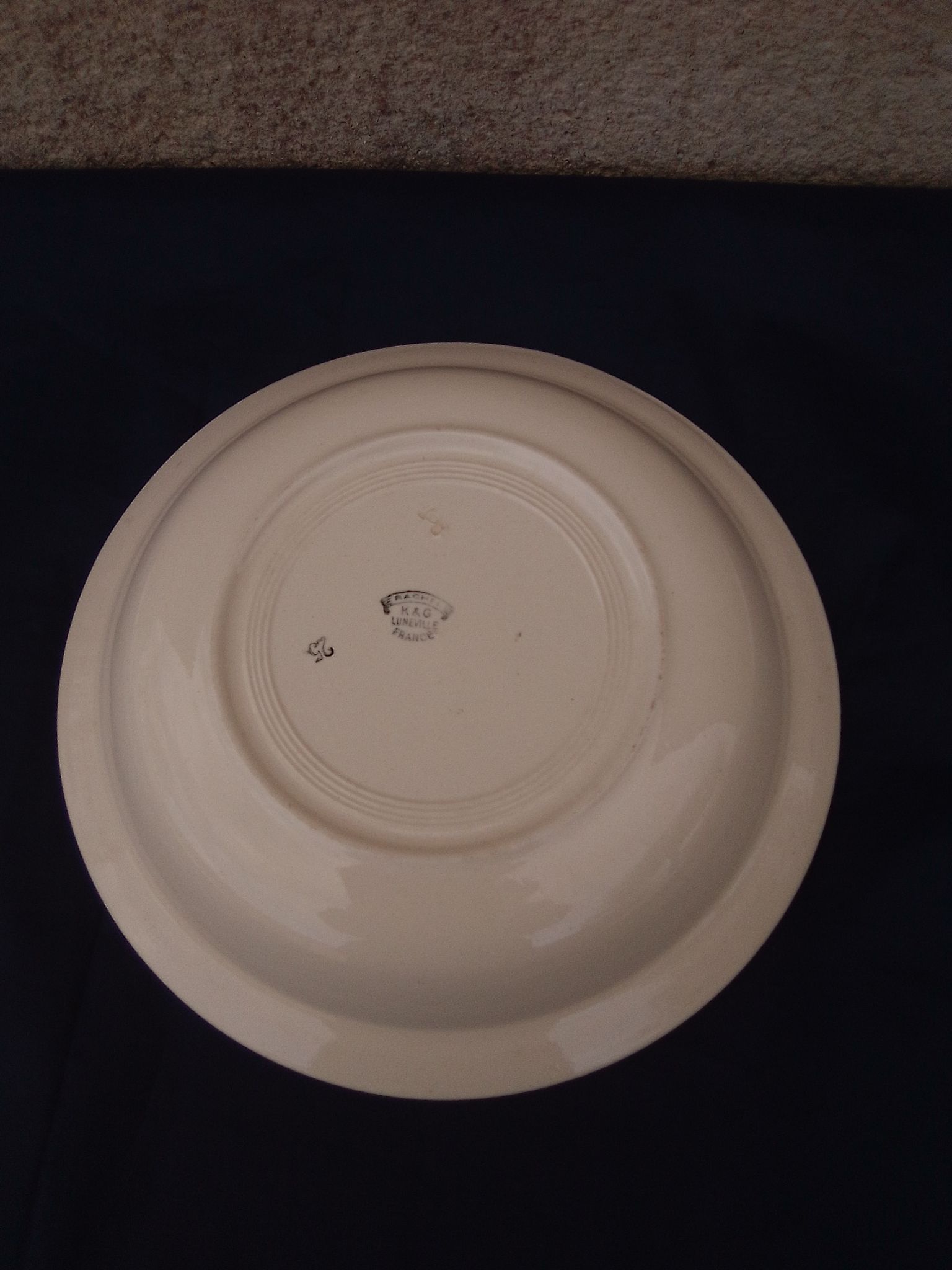 Hollow round plate in earthenware KG Lunéville model Rachel diam 28.5 cm