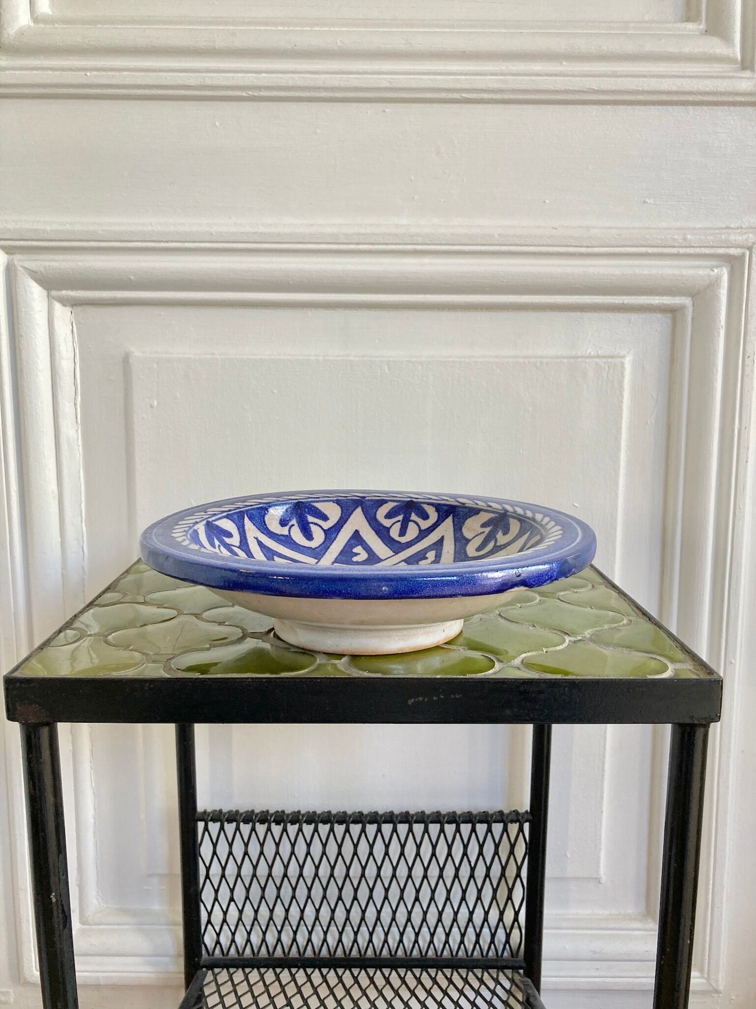 Ceramic cutting pocket tray