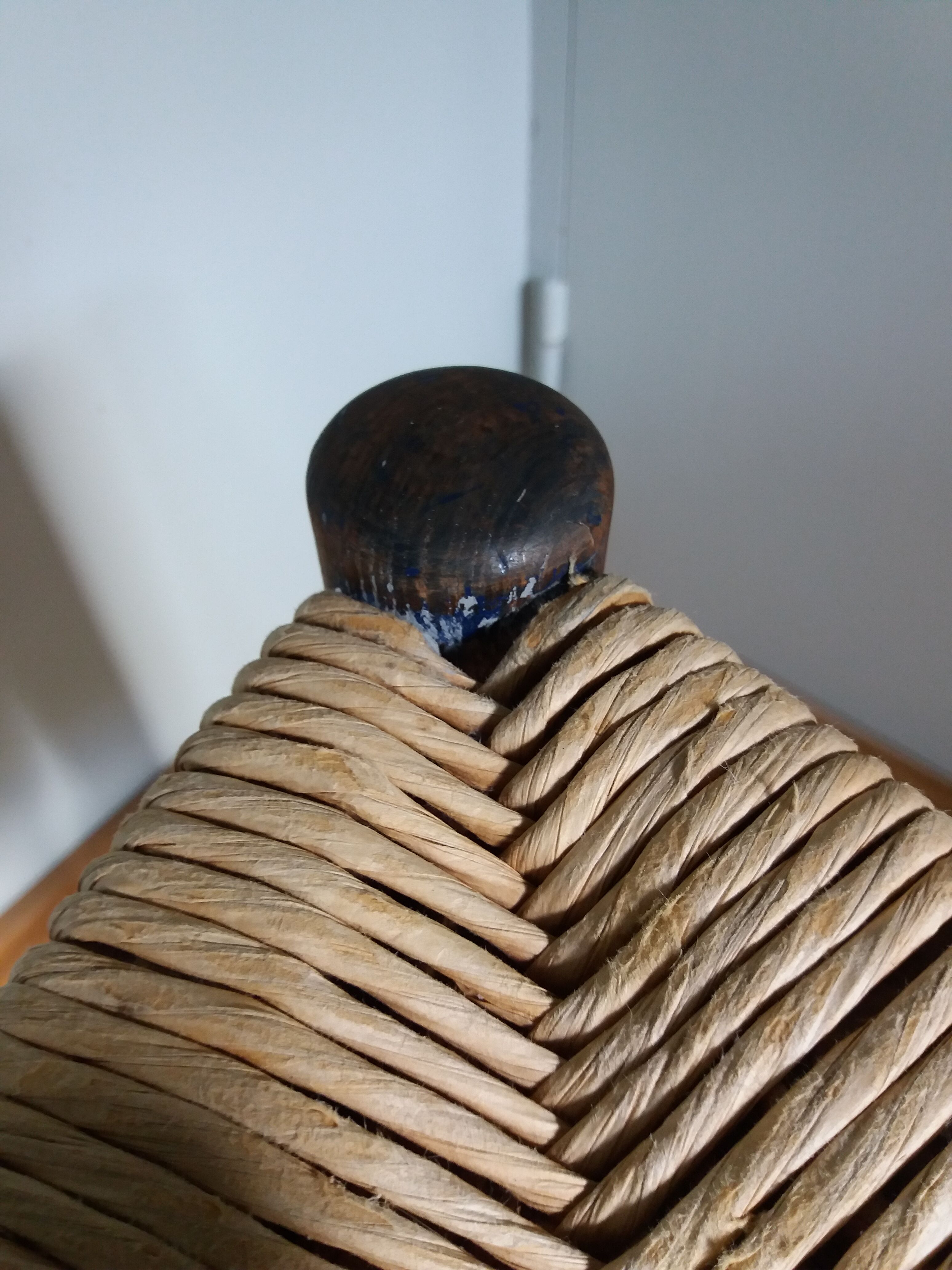 Mulched tripod stool