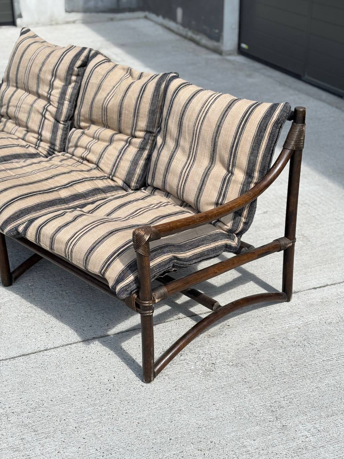 Vintage 3 seater bamboo sofa – bohemian / safari style with cushion