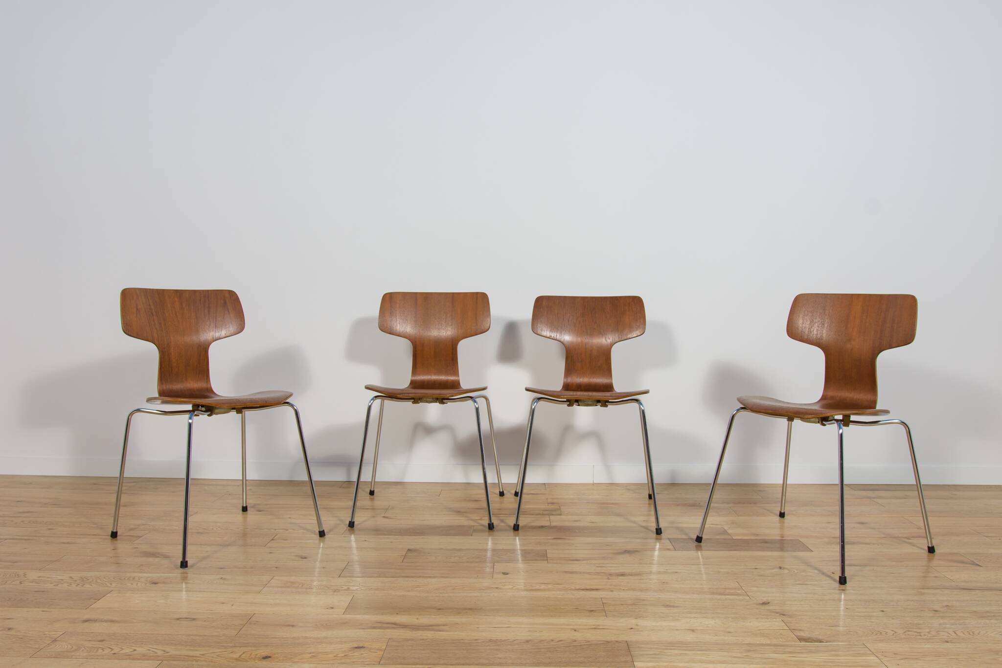 Model 3103 Dining Chairs by Arne Jacobsen for Fritz Hansen, 1970s, Set of 4