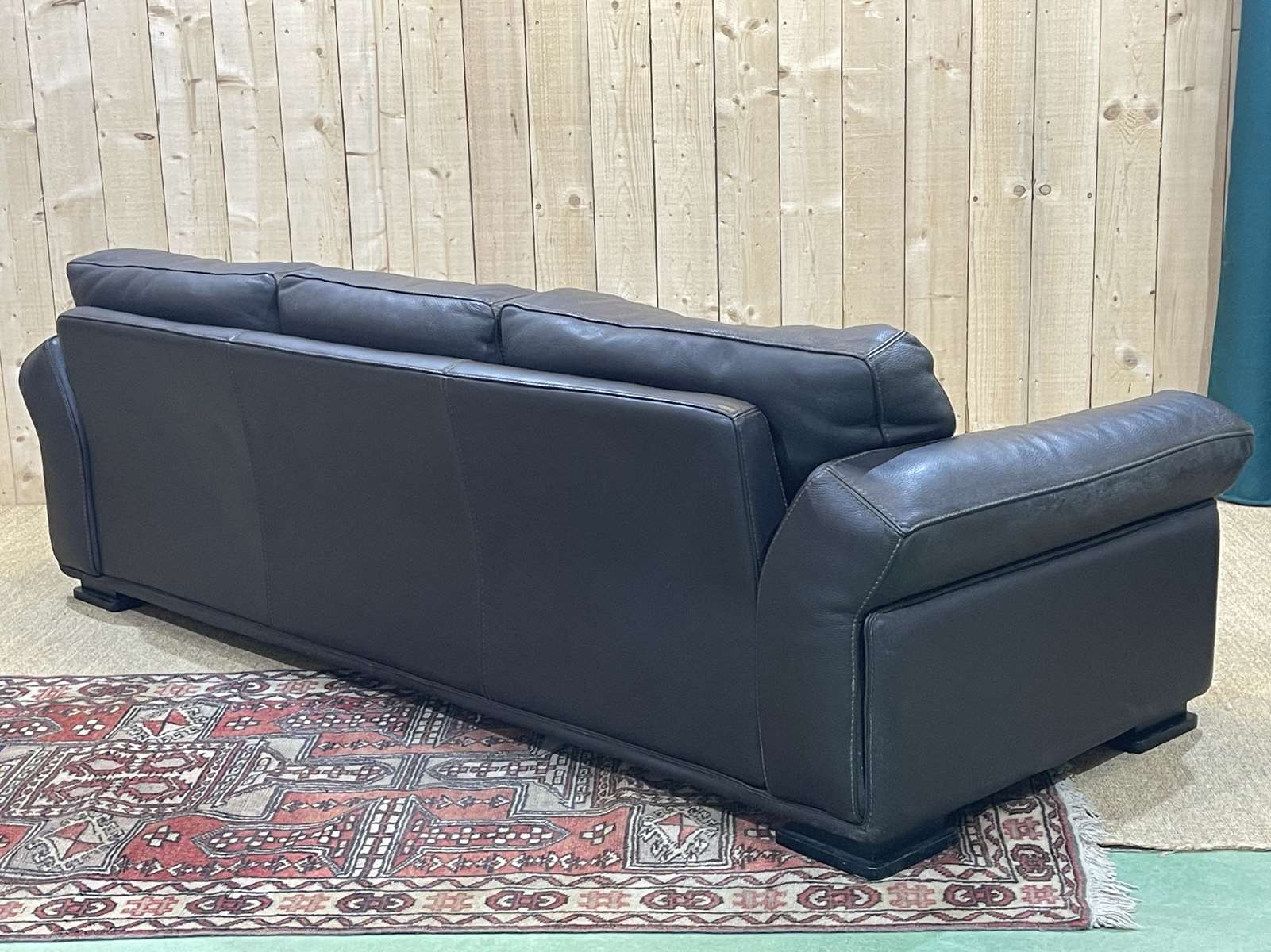 Modern 3-seater leather sofa rochebobois