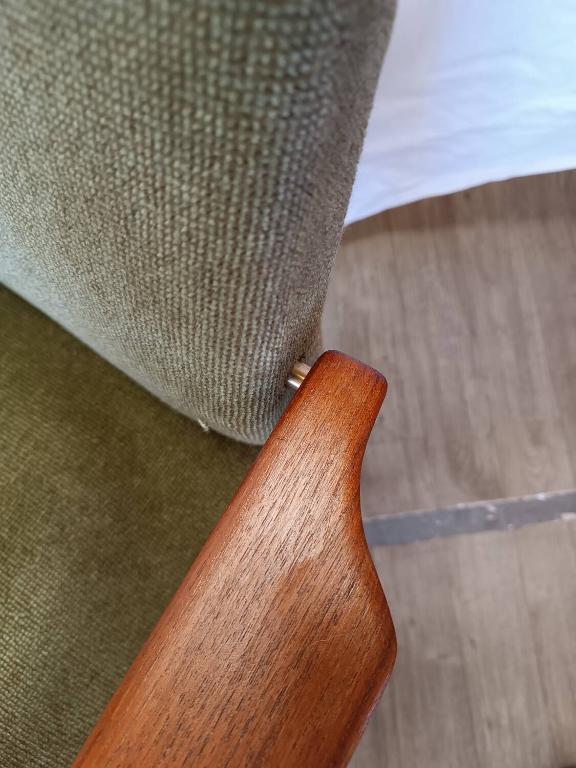 Fauteuil de bureau scandinave en teck et velours vert