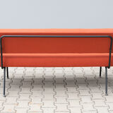 Canapé modèle 32 conçu par Florence Knoll pour Knoll International
